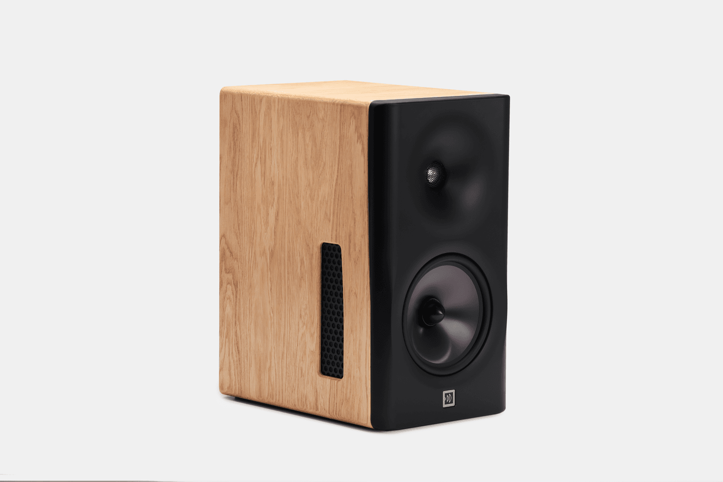 Dutch & Dutch 8c loudspeaker in black finish