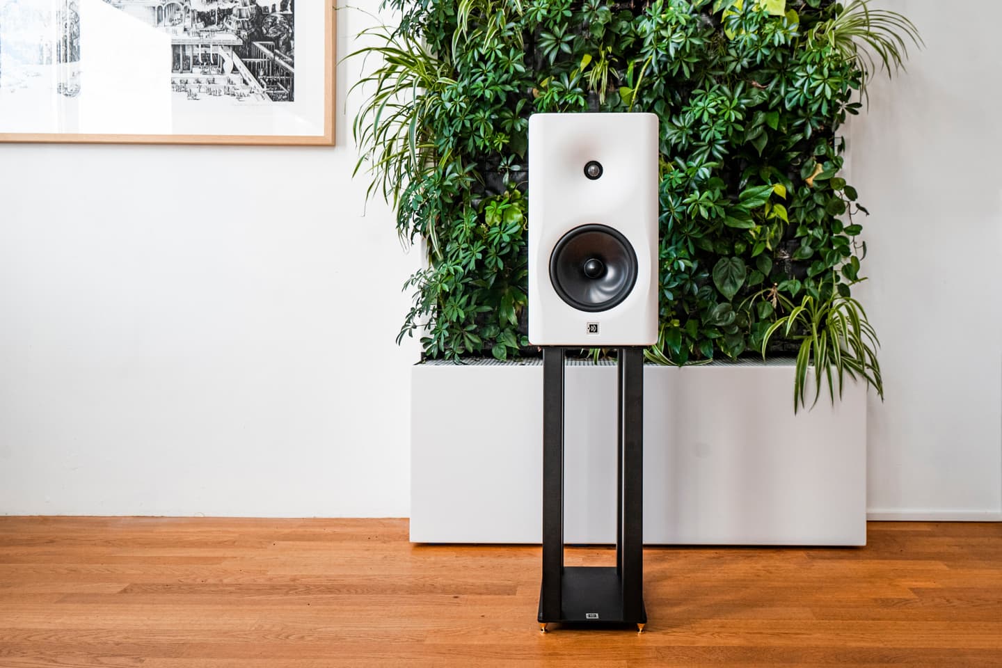A refined listening room setup with Dutch & Dutch speakers