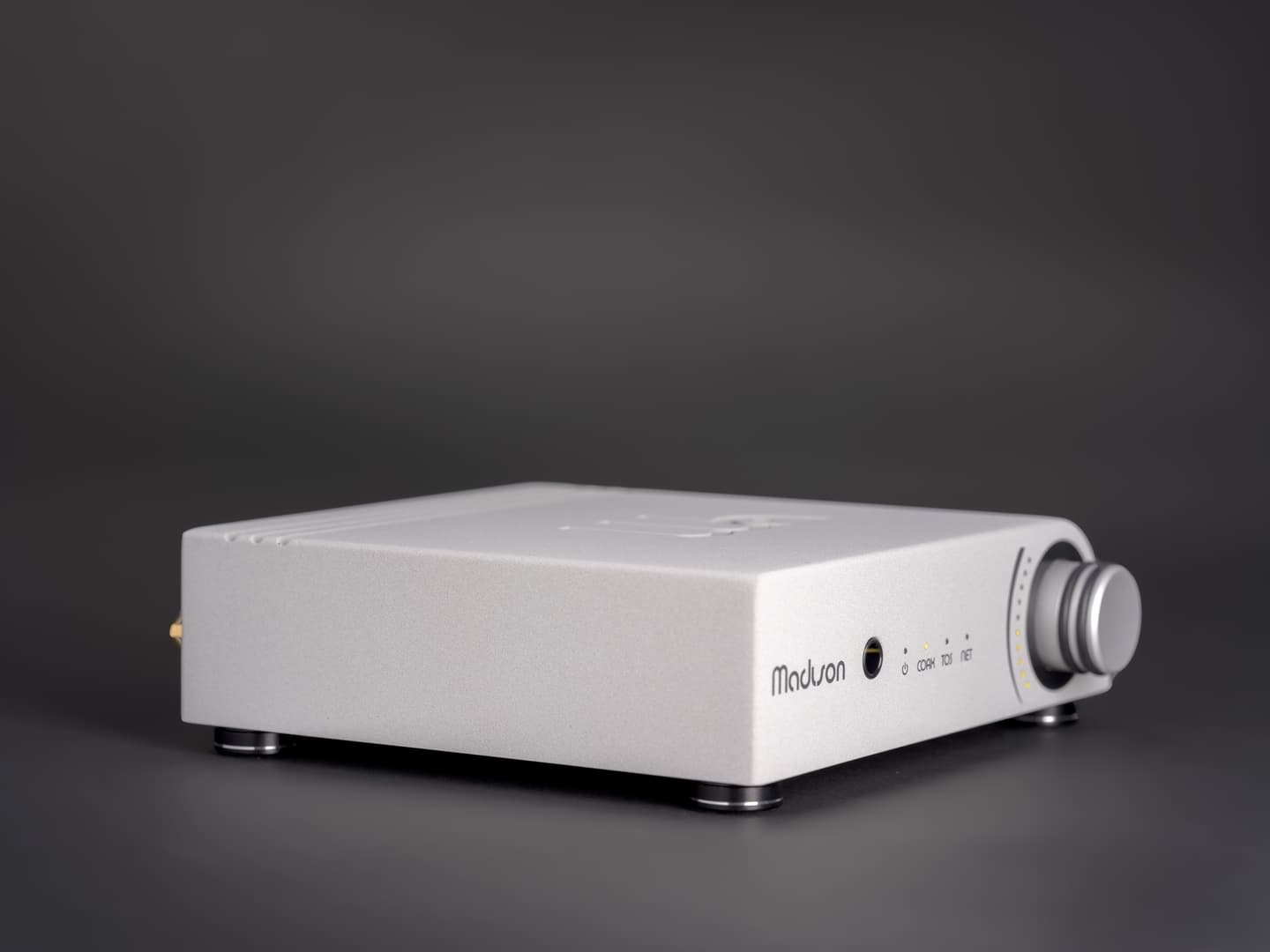 Wattson Madison Streamer Light Gray view 3